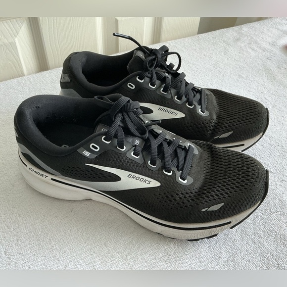 Brooks Men\'s Black Running Shoes Sz 9 main image 8